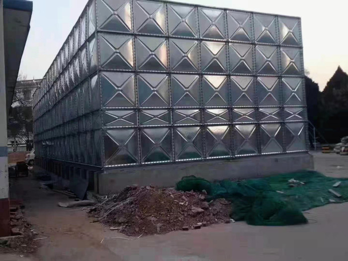 镀锌水箱在应用上有哪些优势?